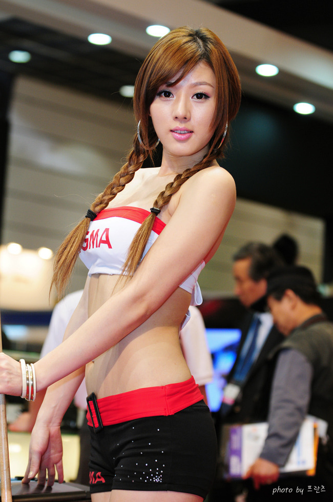 [Hwang+Mi+Hee+2.jpg]