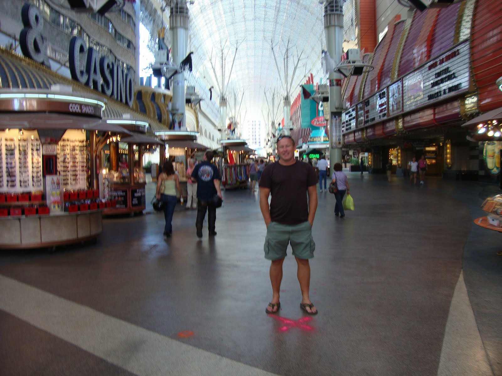 Las Vegas Blog Steve Friess' VEGAS HAPPENS HERE Breaking Exclusive