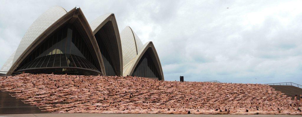 [spencer_tunick23.gif]
