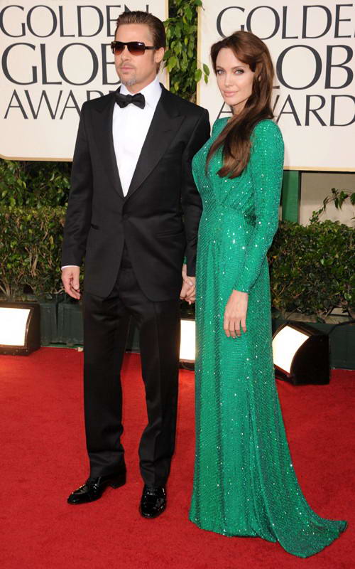 Angelina Jolie Amazing in Emerald Green Gown at 2011 Golden Globe Awards