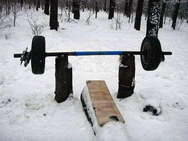 [redneck_weightlifting.jpg]