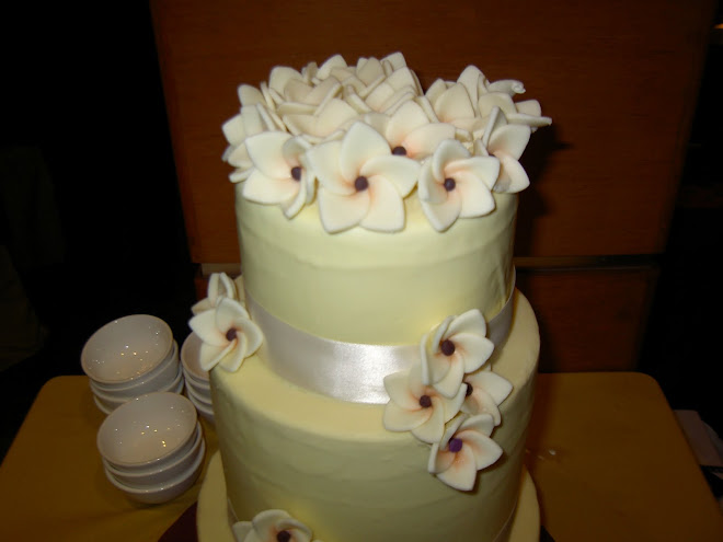 frangipani wedding cake ms