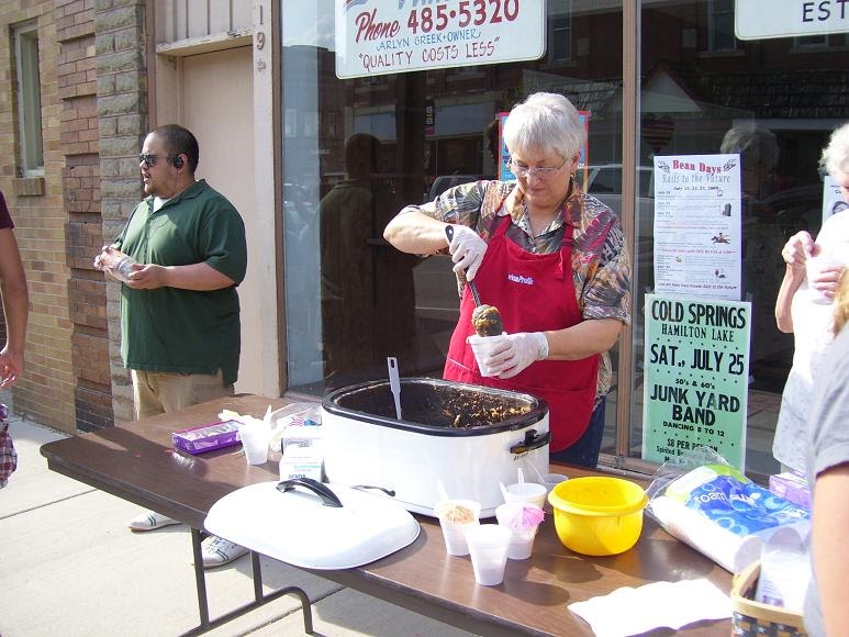 Life on the Edge Bean Days 2009...Got Gas?