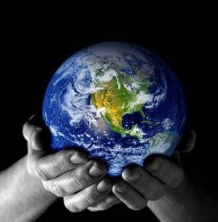 Menggenggam Dunia …