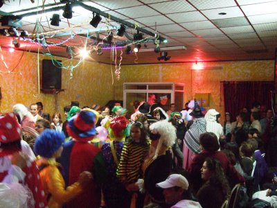 [baile2.JPG]