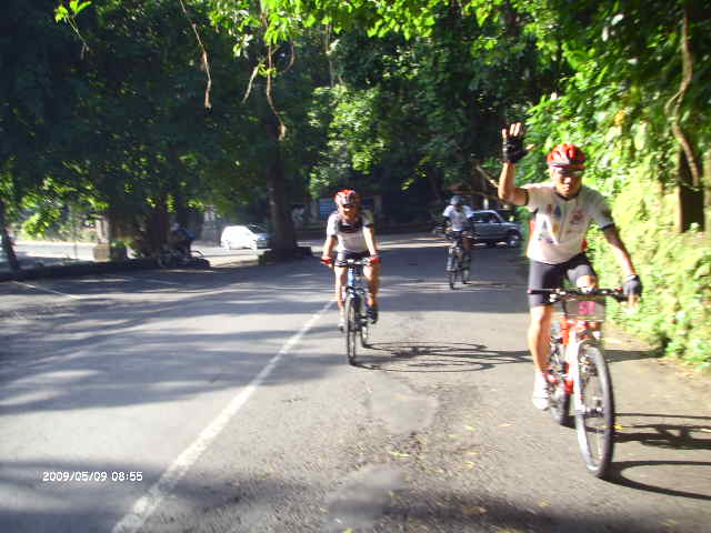 [LPIC2396.JPG]