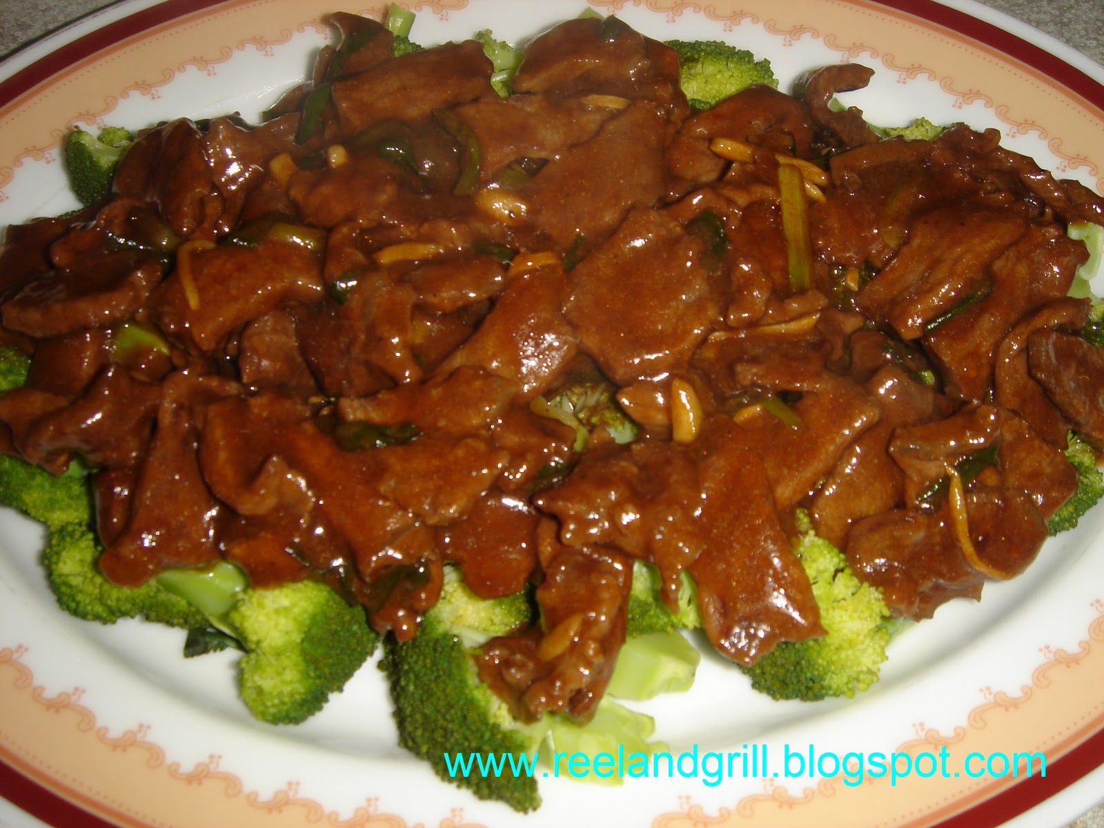 Reel and Grill Beef with Broccoli in Oyster Sauce