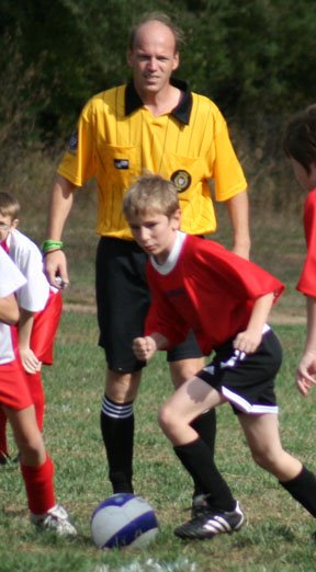 [referee.jpg]