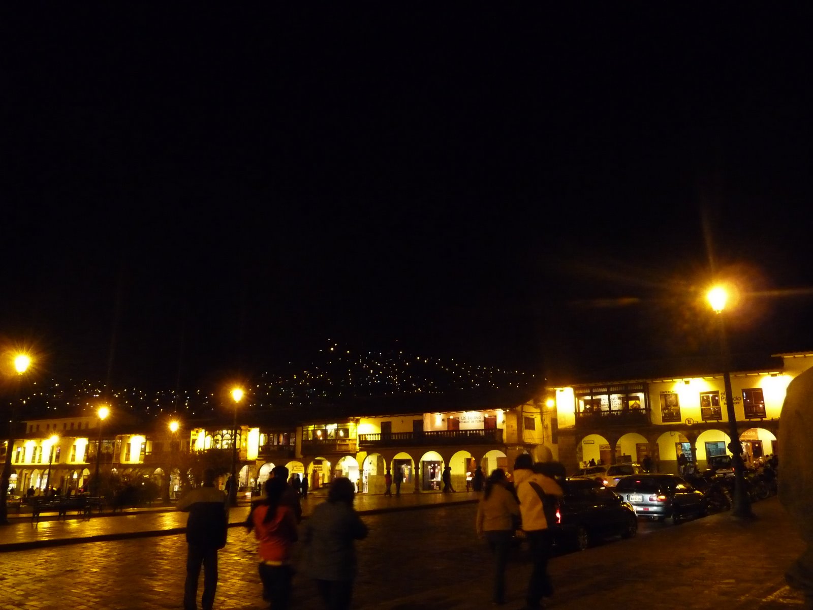 [1cusco+noite.JPG]