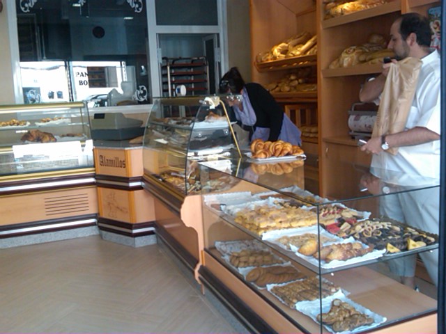 [TIENDA+VELILLA+DE+SAN+ANTONIO+2.jpg]