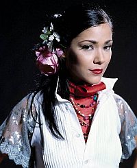 RAQUEL TAVARES É A REPRESENTANTE DE PORTUGAL NO "EUROVISION DANCE CONTEST" (FOTOS E VIDEO)