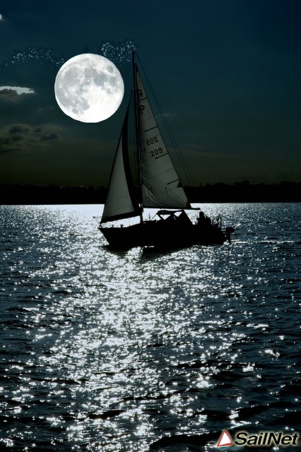 [rosalitain_the_moon1-1.jpg]