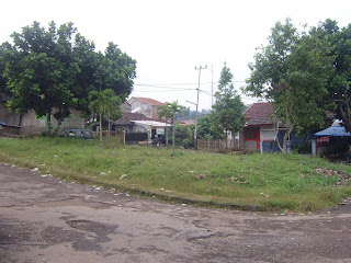 Bunderan di bagian dalam yang kurang terurus, siapa yang berhak