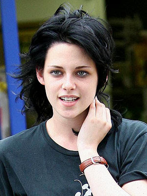 http://1.bp.blogspot.com/_dJ5BkaU1piI/Sjl9I6ruPMI/AAAAAAAAA8E/LqYTq-XoWl0/s400/kristen-stewart-300x400.jpg