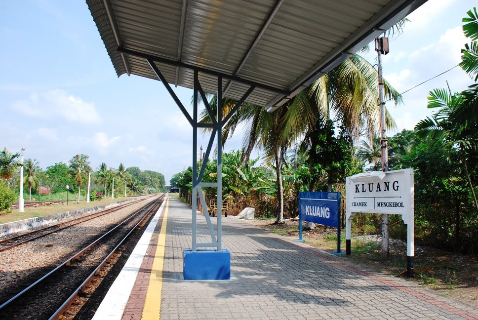 [Kluang+rail+coffee.JPG]