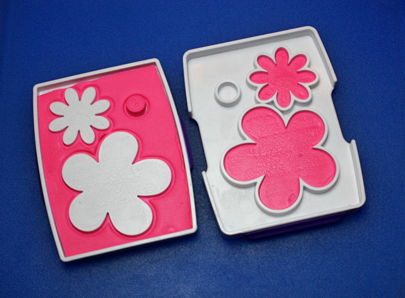[ButtonFlower8sfw.jpg]