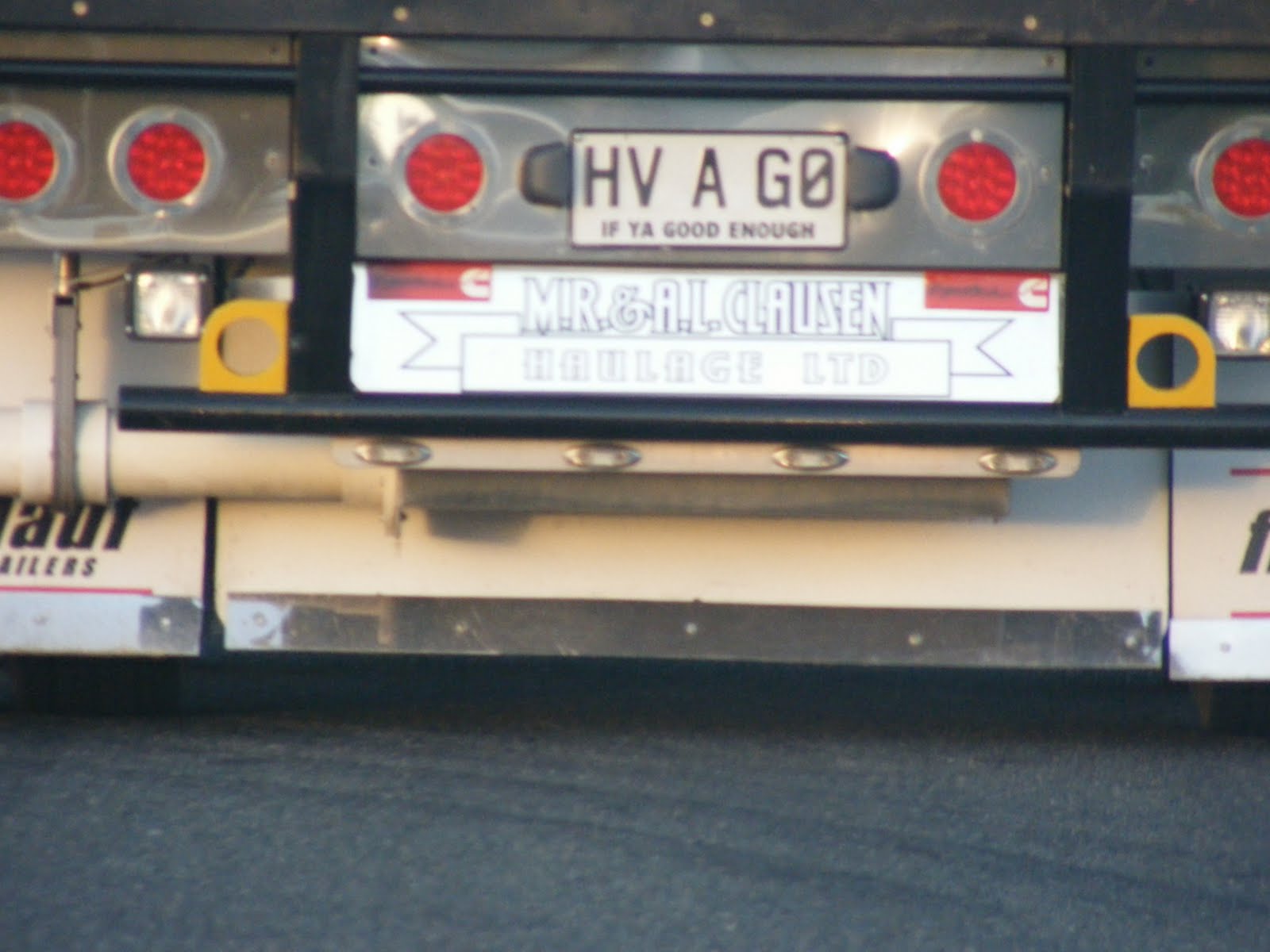 [DSCF0740.JPG]