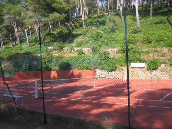 Tennis court 2
