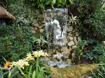 Luxury Home Gardens: MODERN HOME GARDENS AND FLOWERS