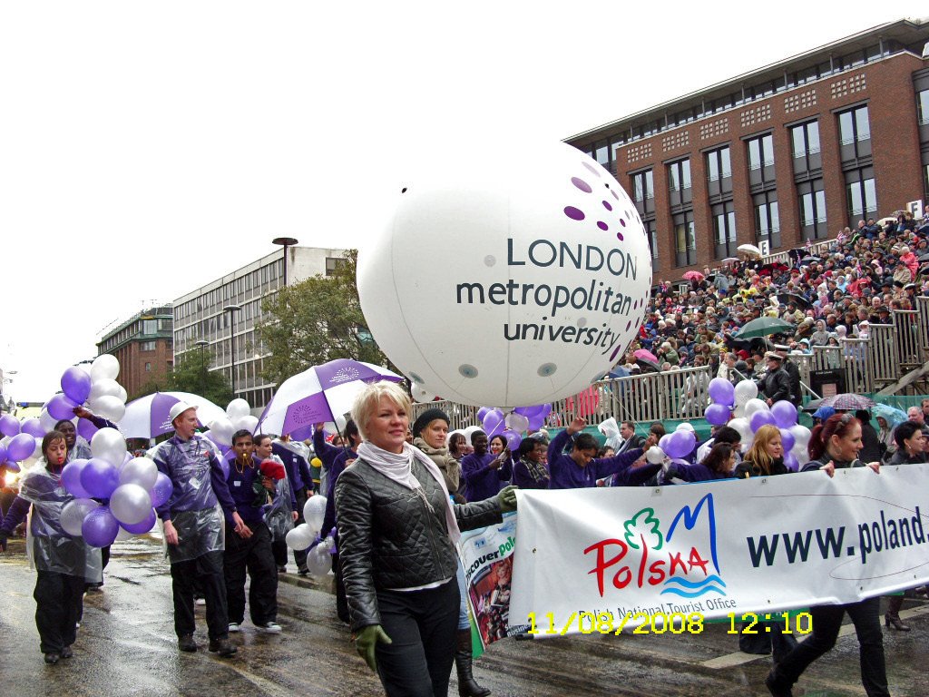 [Nov.7-10-london-windsor841_edited.JPG]