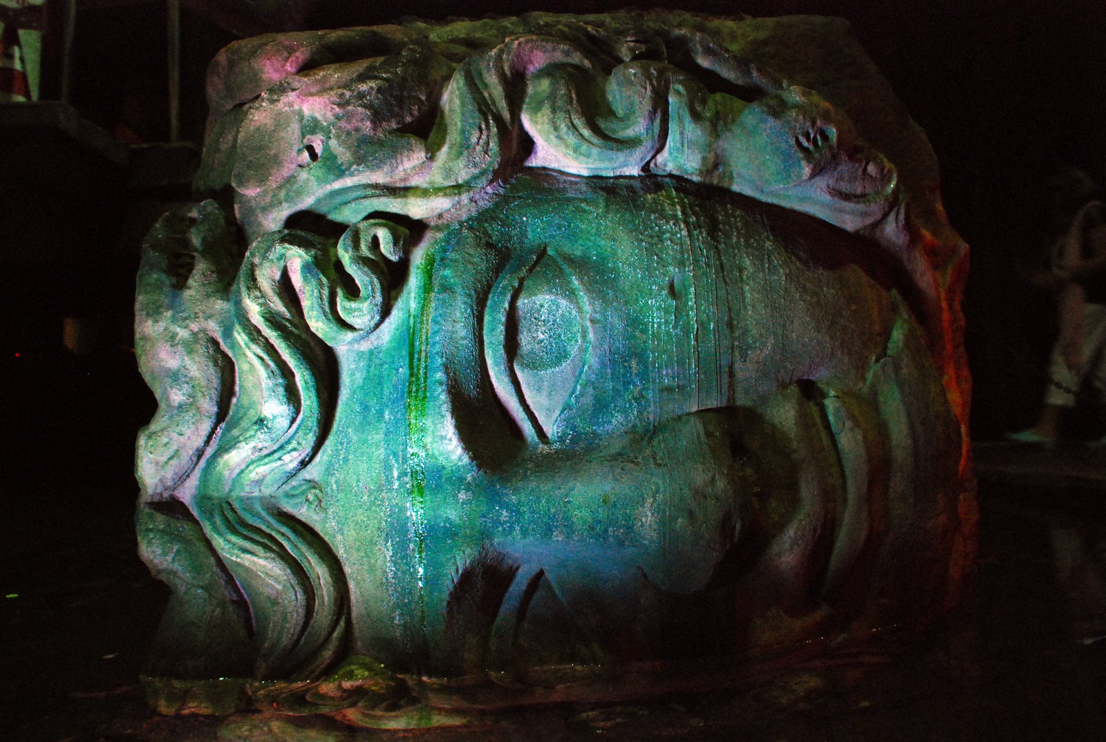 [basilika_cistern5.JPG]