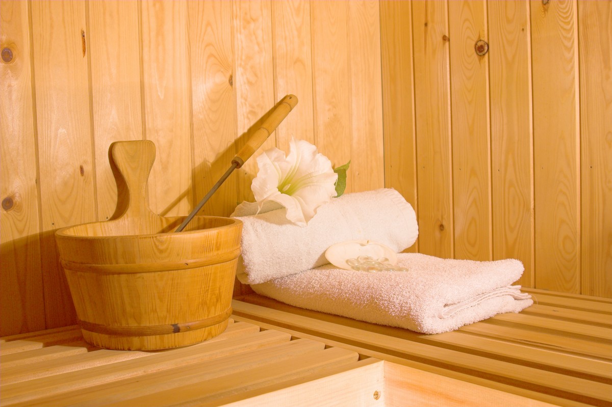 [sauna.jpg]