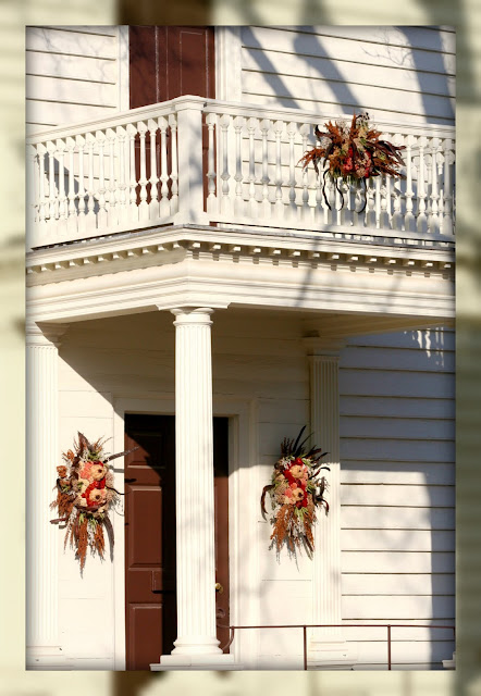 Southern living home exteriors Living In Williamsburg, Virginia: Beautiful Christmas Decorations, Colonial Williamsburg