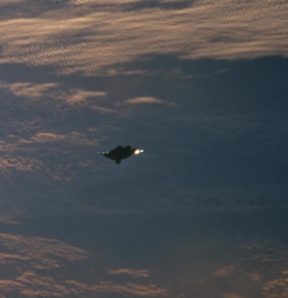 [isd_highres_sts088_sts088-724-70_303.jpg]