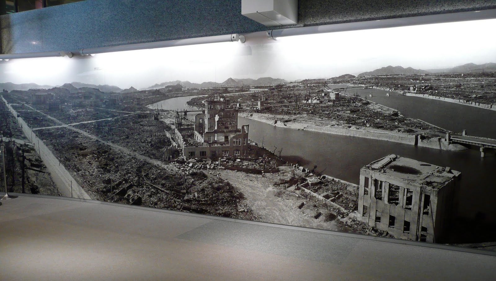 building atomic bomb
