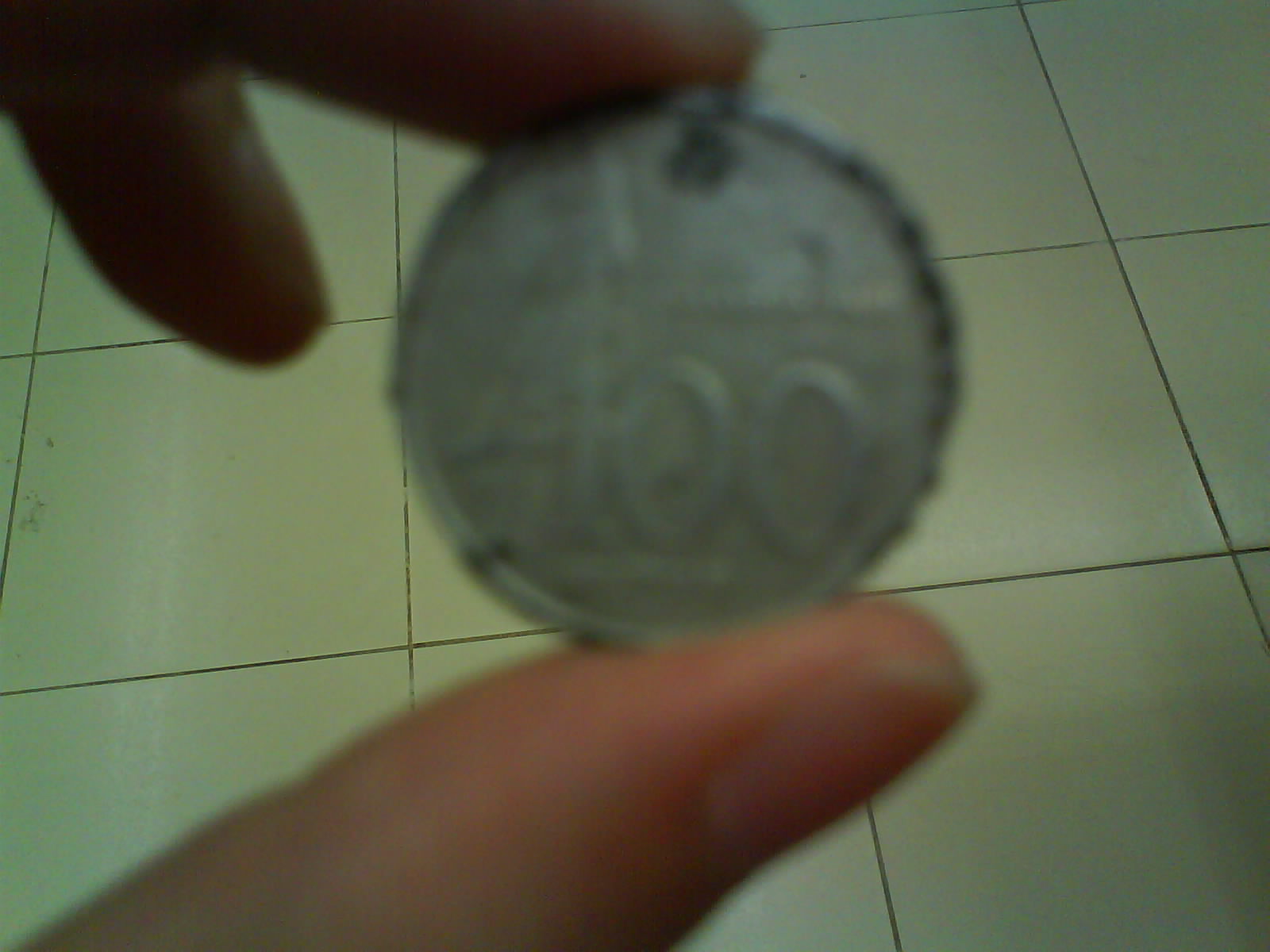 [100+rupiah+coin.JPG]