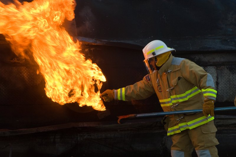 [fire_in_the_hole.jpg]