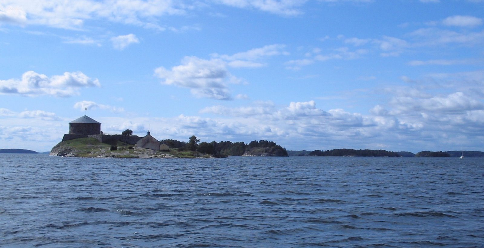 [stockholm+archipelago+(2).JPG]