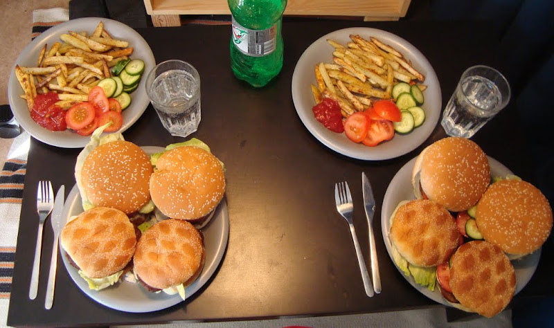 Hamburguers and Fries