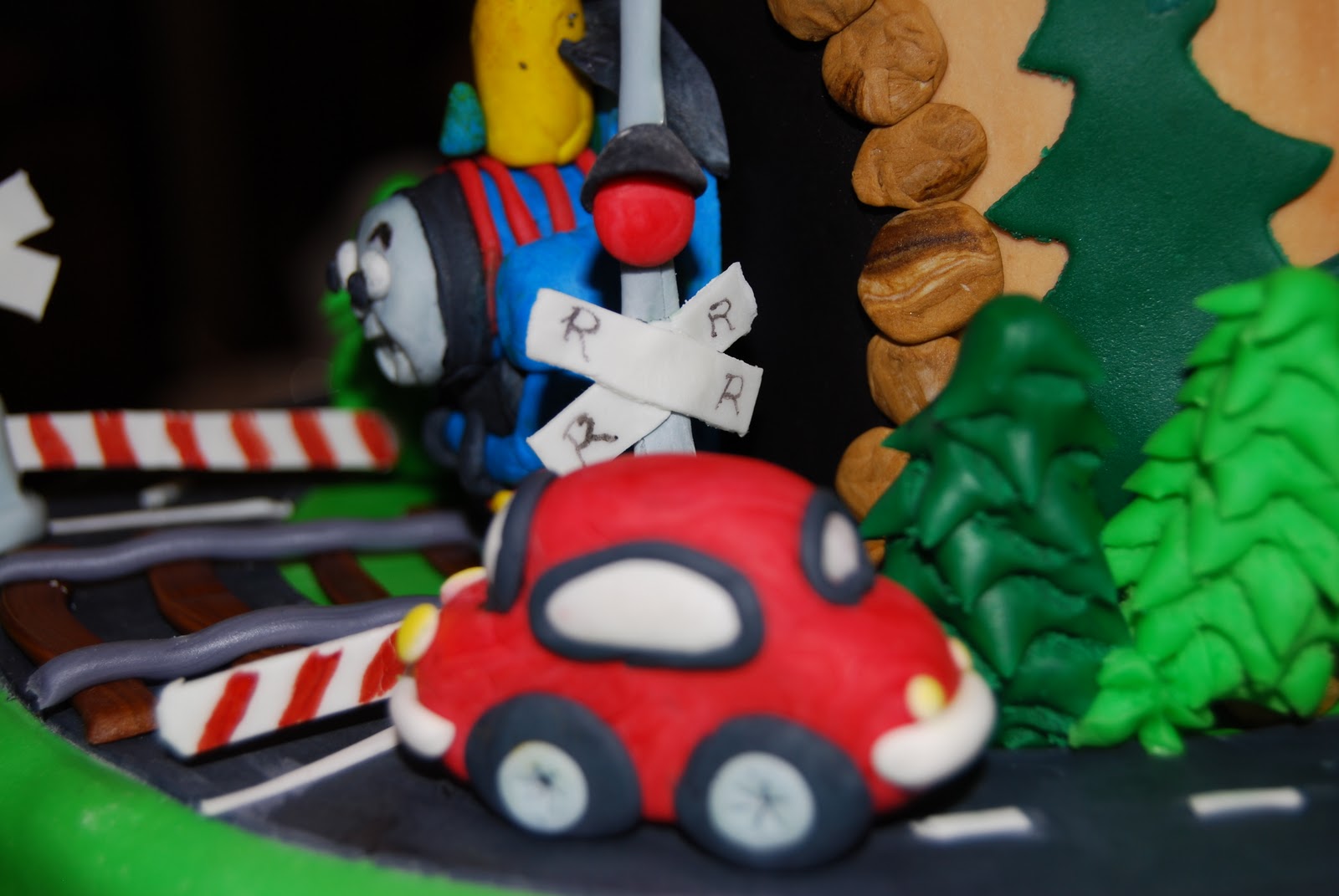 Gamma Susie's This n That Thomas The Train Cake with Crossing Gates