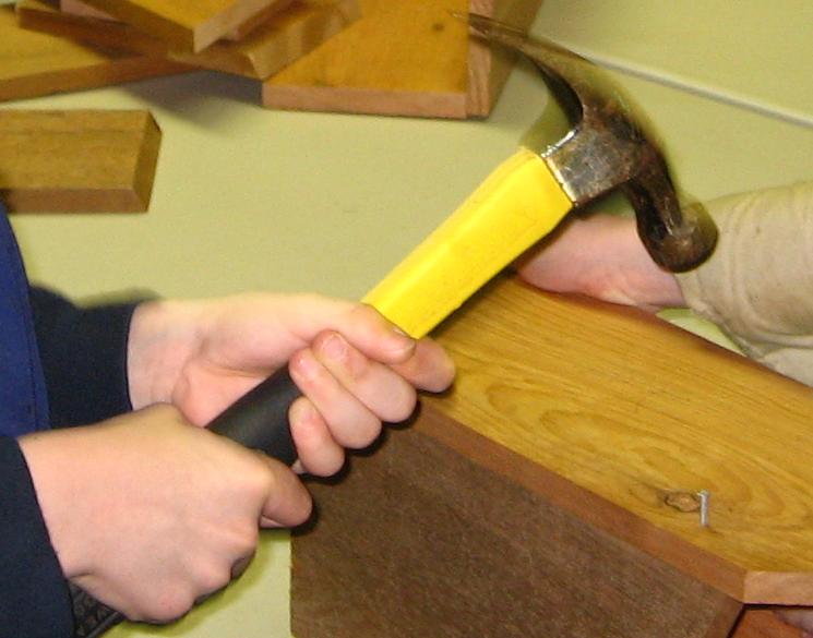 [hammeringaway.JPG]