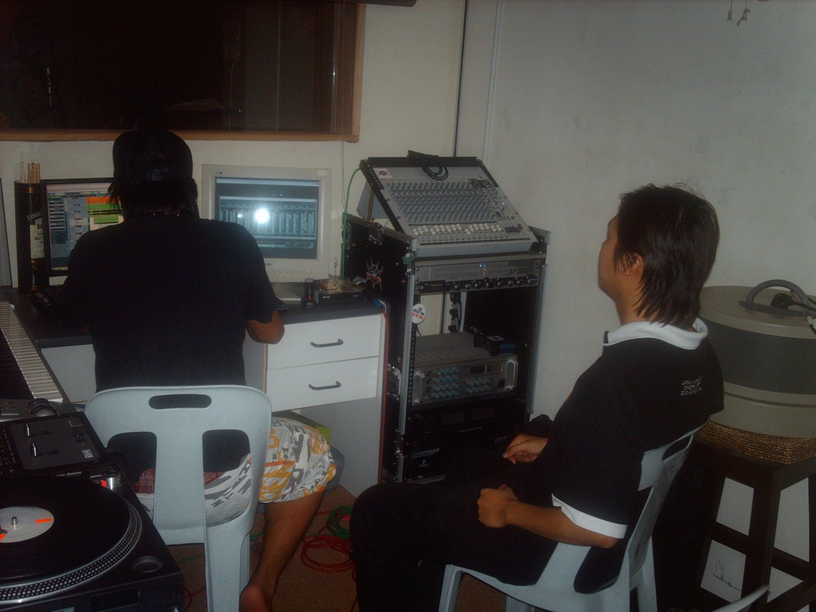 [PICT4196.JPG]