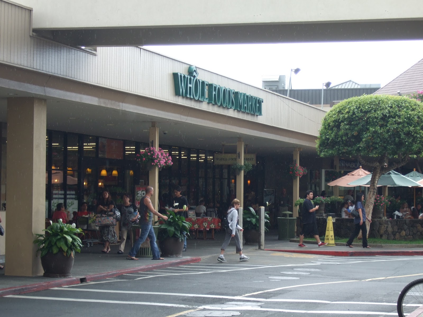 Oahu's Brews, News, and Reviews Whole Foods Market, Kahala Mall