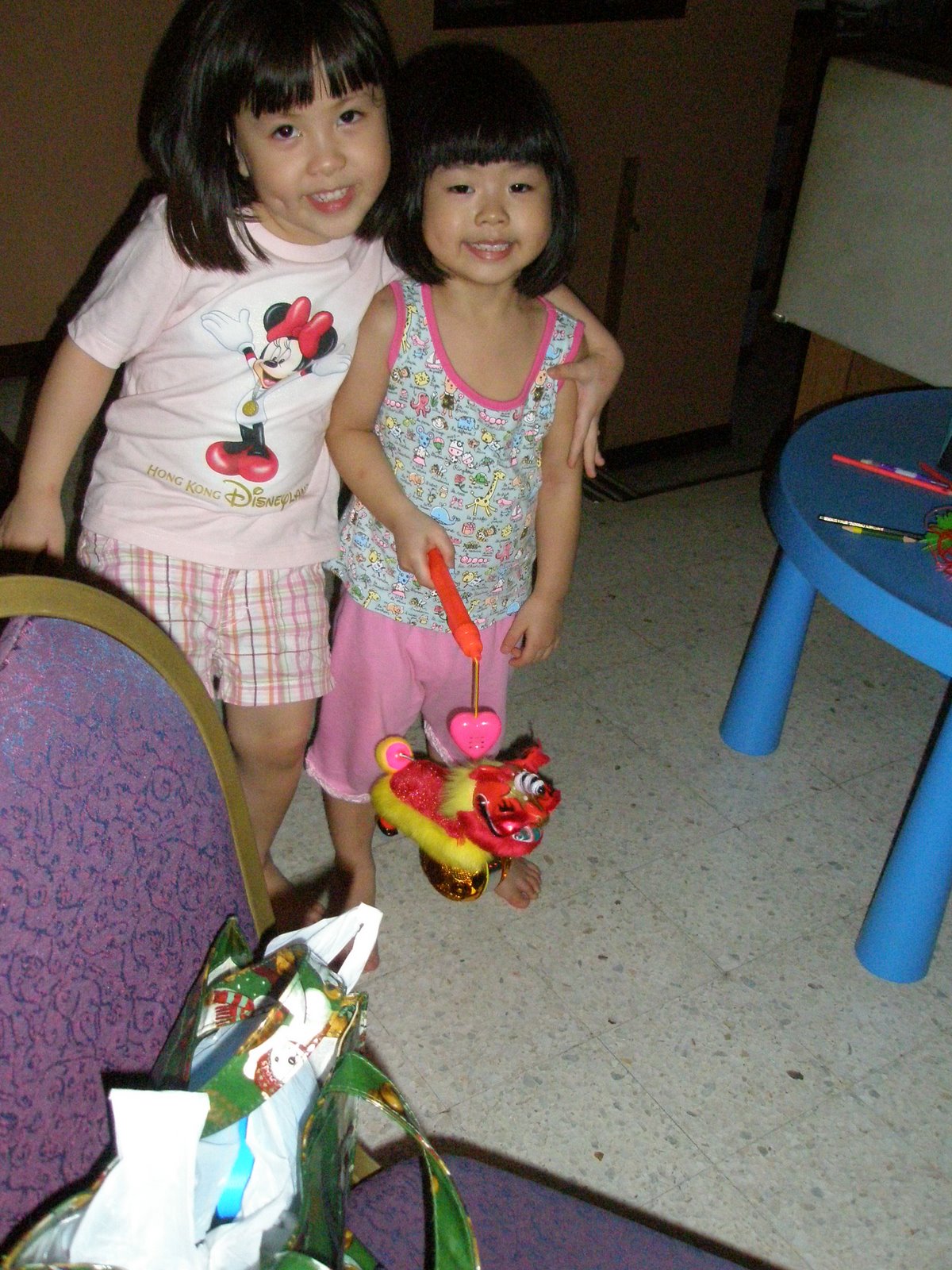 [Lanterns,+fried+salmon+026.jpg]