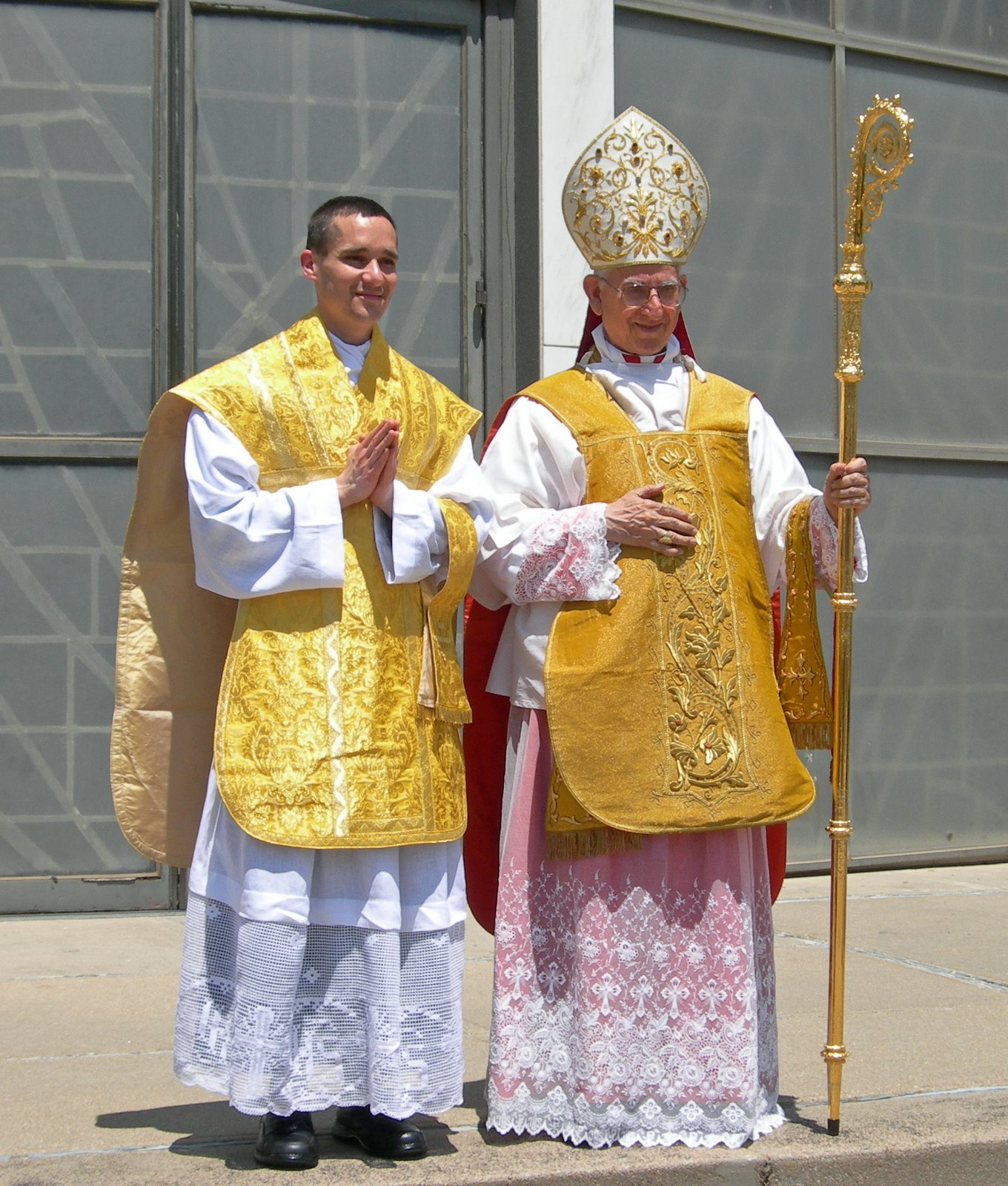 [Fr+Dennis+Gordon+FSSP.jpg]