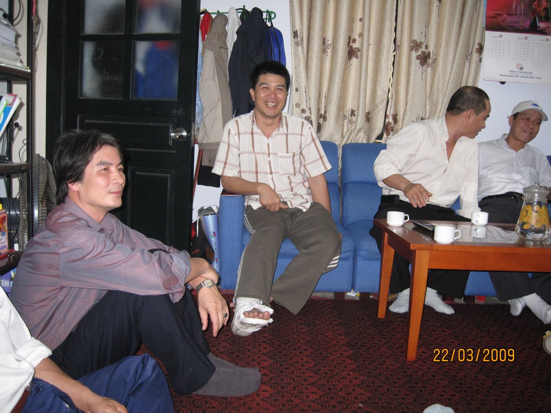 [ThamCuongGayChan.jpg]