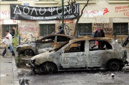[3445838777-disturbios-dan-tregua-gobierno-griego.jpg]