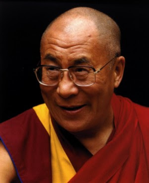 Foto de Dalai Lama, do blog Licor Musashi. Foto de Dalai Lama, do blog Licor Musashi.