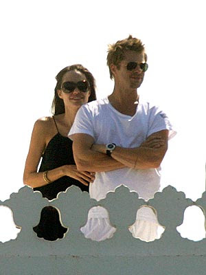 angelina jolie and brad pitt wallpaper. Angelina Jolie and Brad Pitt
