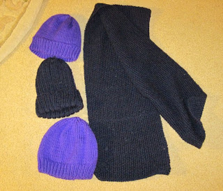 knitted hats and scarves for homeless
