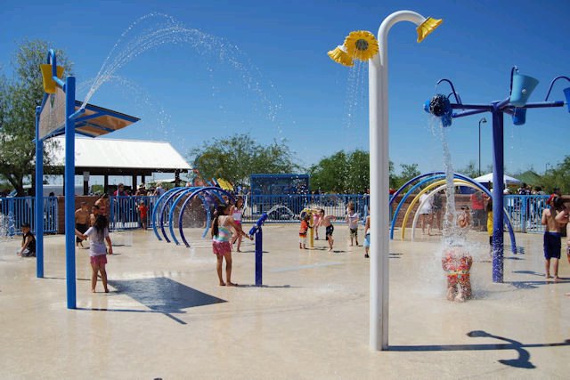 [splash+park.bmp]