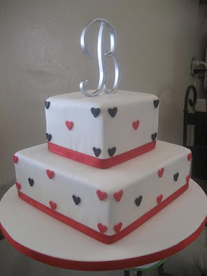 Black And Red Wedding Cakes. This small wedding cake has a