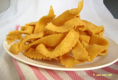 Ribbon Pakoda