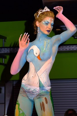 Bird of Beautiful Body Painting in Sexy Fashion Show