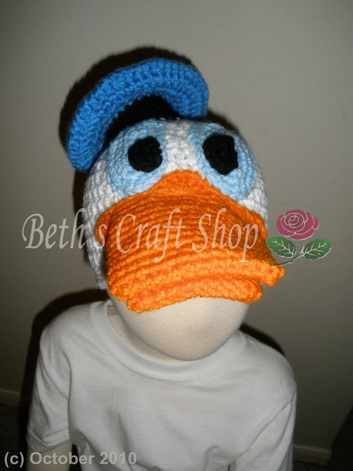 Beth's Craft Shop: Donald Duck Hat