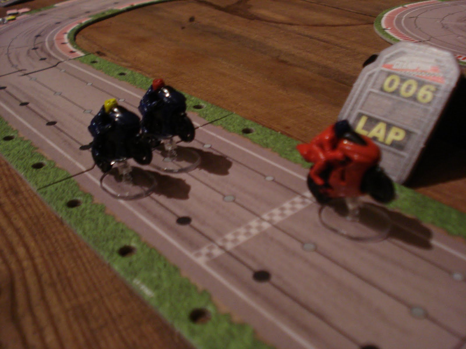 [77+Moto+Grand+Prix+4.JPG]